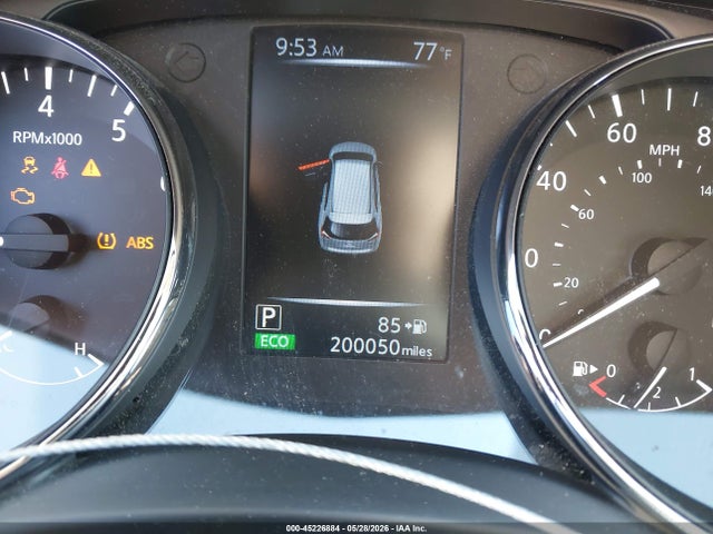 Nissan Rogue S