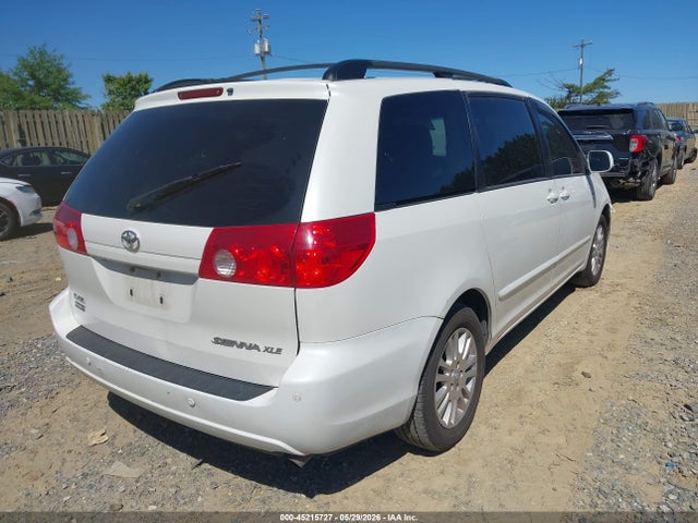 Toyota Sienna Xle