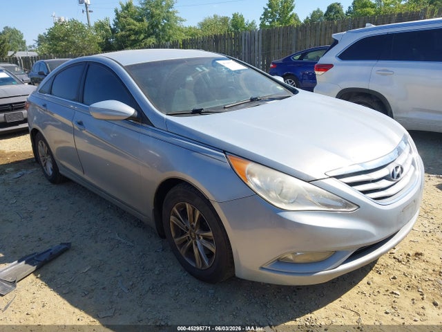 Salvage Hyundai SONATA Image