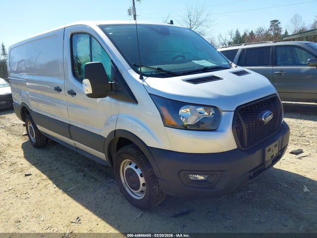 Salvage Ford Transit Image