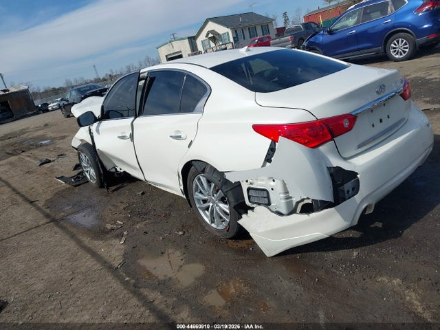 INFINITI Q50 3.0t Premium