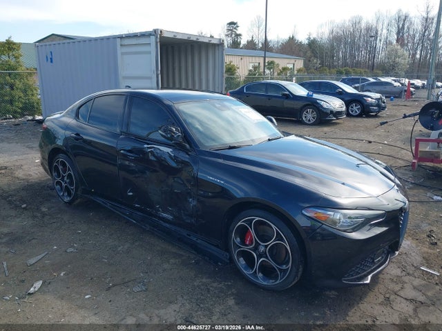 2022 Alfa Romeo Giulia