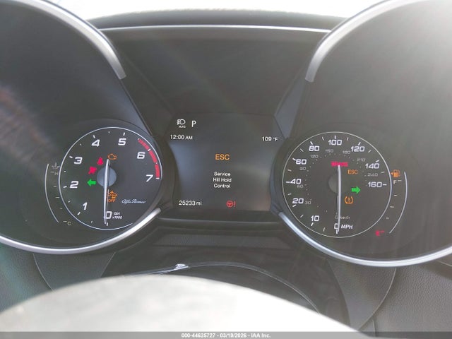 Alfa Romeo Giulia Veloce Awd