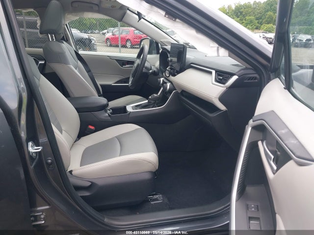 Toyota RAV4 Xle Premium