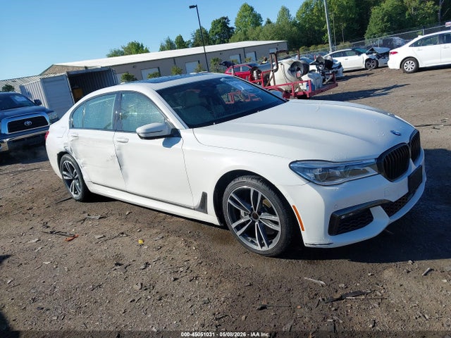Salvage BMW 7 Series Image