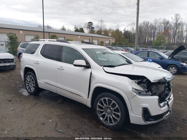 Salvage GMC Acadia Image