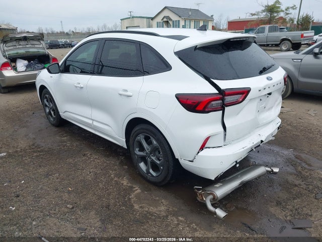 Ford Escape St-line