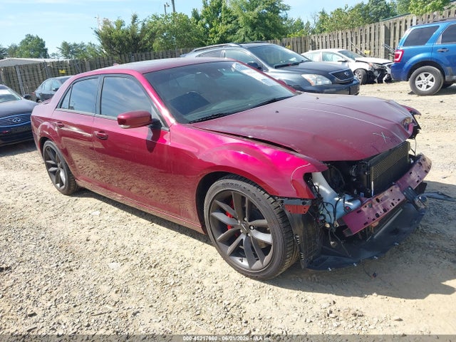Salvage Chrysler 300 Image