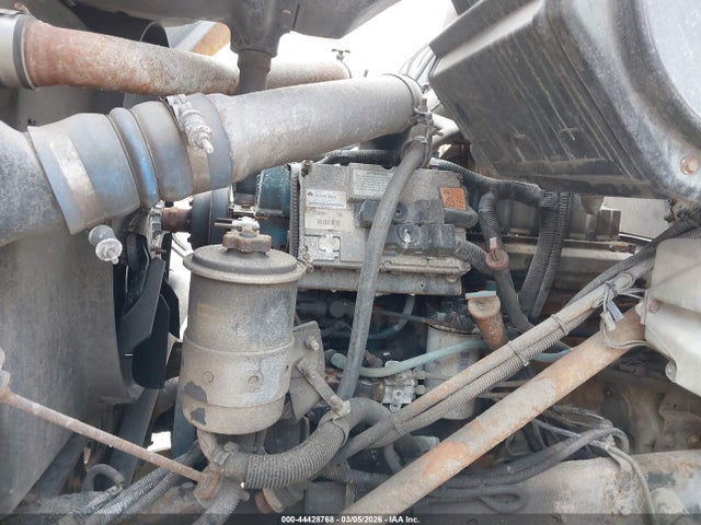 International 2000 2654