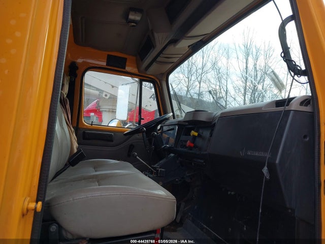 International 2000 2654
