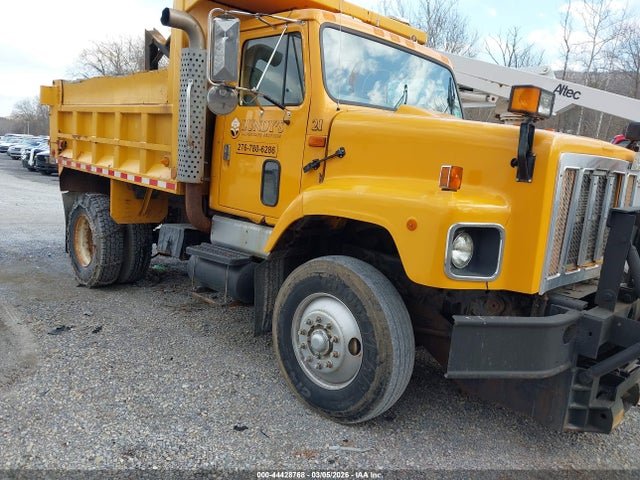 Salvage International 2000 Image