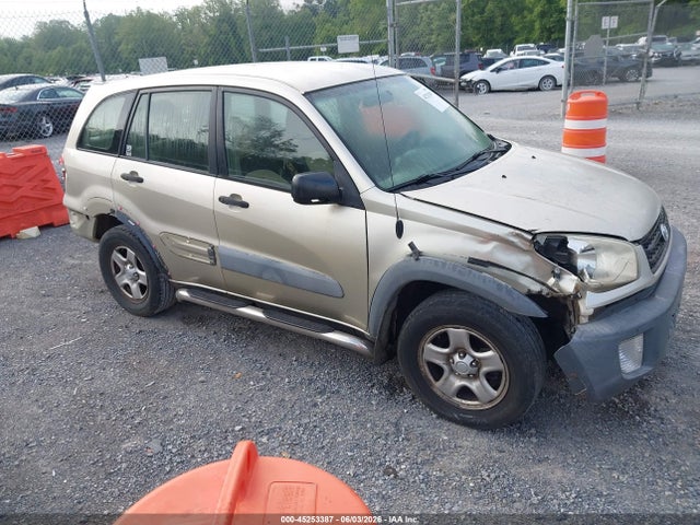 Salvage Toyota RAV4 Image