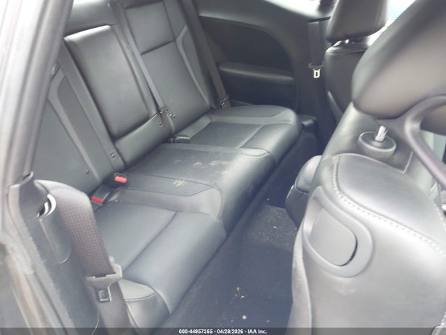 Dodge Challenger Sxt