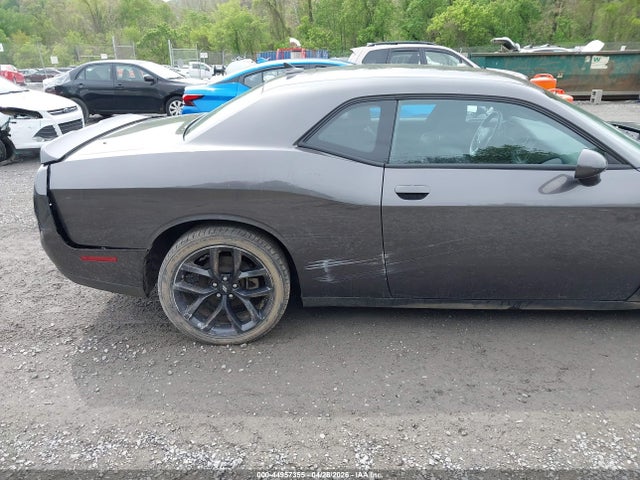 Dodge Challenger Sxt