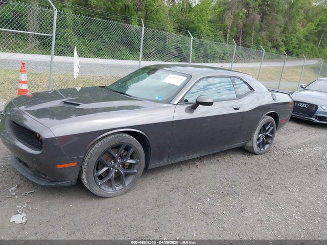 Dodge Challenger Sxt