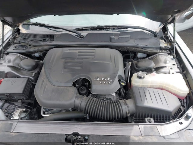 Dodge Challenger Sxt