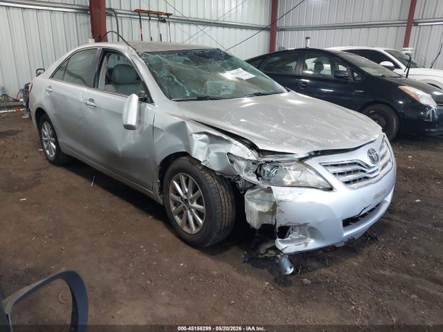 Salvage Toyota Camry Image