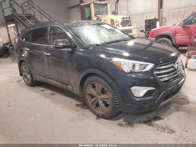 Salvage Hyundai SANTA FE Image