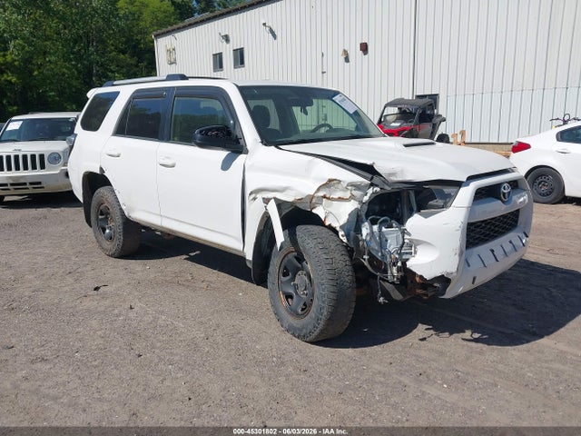 Salvage Toyota 4Runner Image