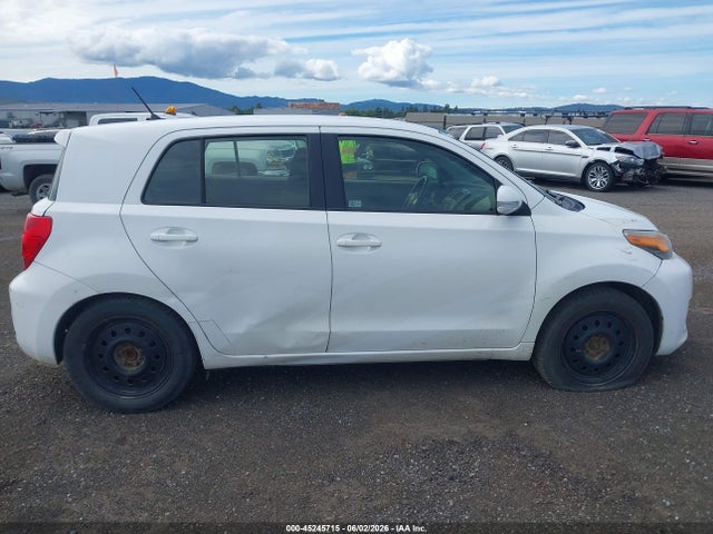 Scion xD