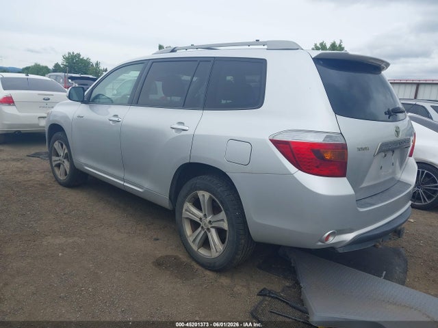 Toyota Highlander Sport