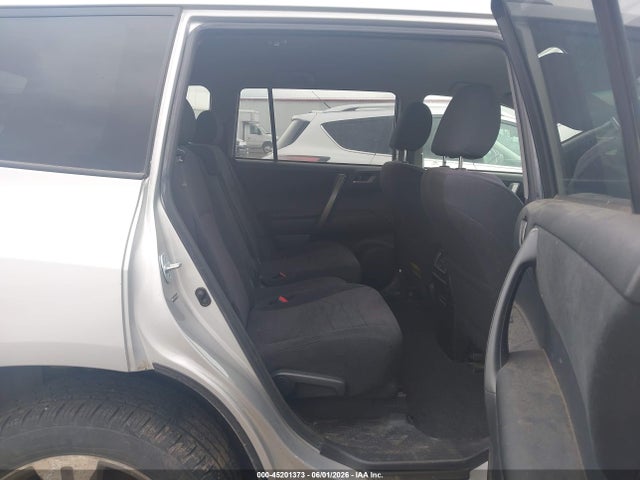 Toyota Highlander Sport