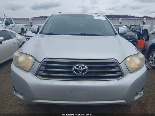 Toyota Highlander Sport