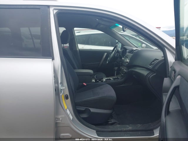 Toyota Highlander Sport