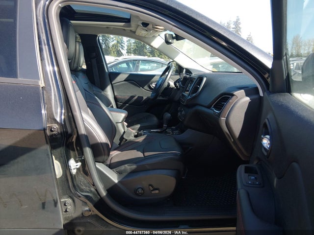 Jeep Cherokee Trailhawk 4x4