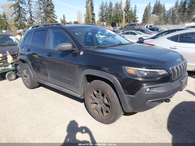 Salvage Jeep Cherokee Image