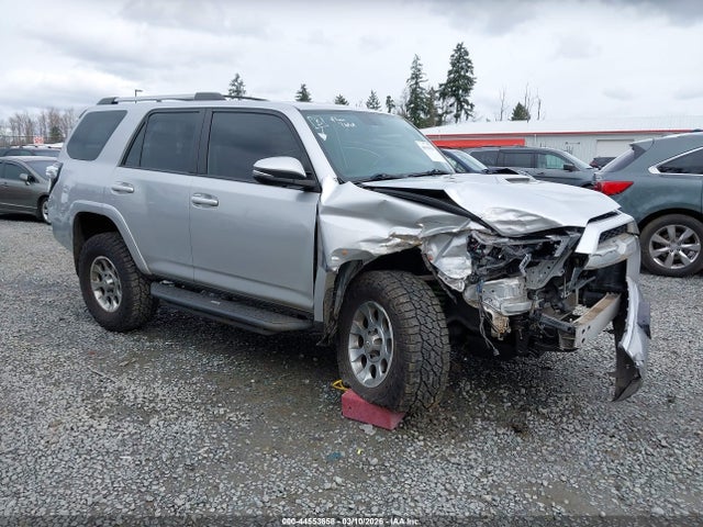 Salvage Toyota 4Runner Image