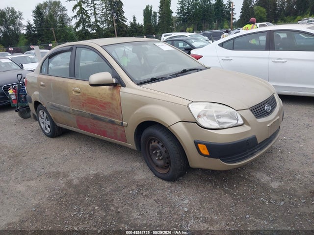 Salvage Kia Rio Image