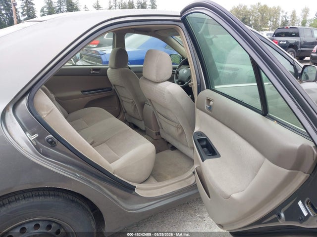 Toyota Camry Le
