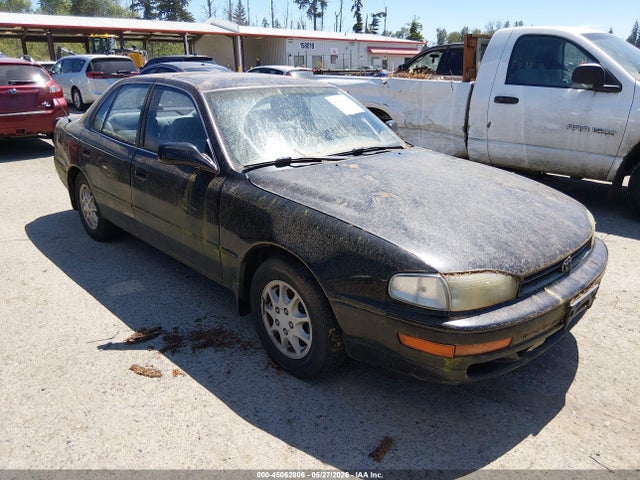 Salvage Toyota Camry Image