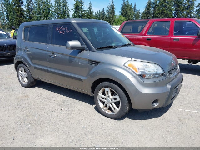 Salvage Kia Soul Image