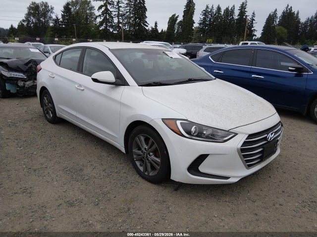 Salvage Hyundai ELANTRA Image