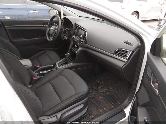 Hyundai ELANTRA Sel