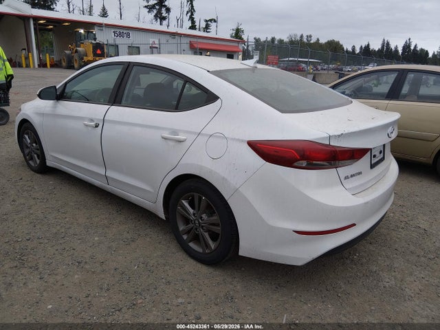 Hyundai ELANTRA Sel
