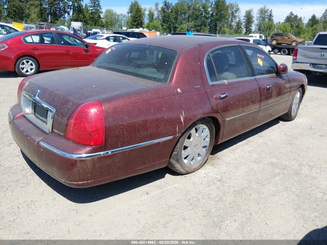 Lincoln Towncar Cartier