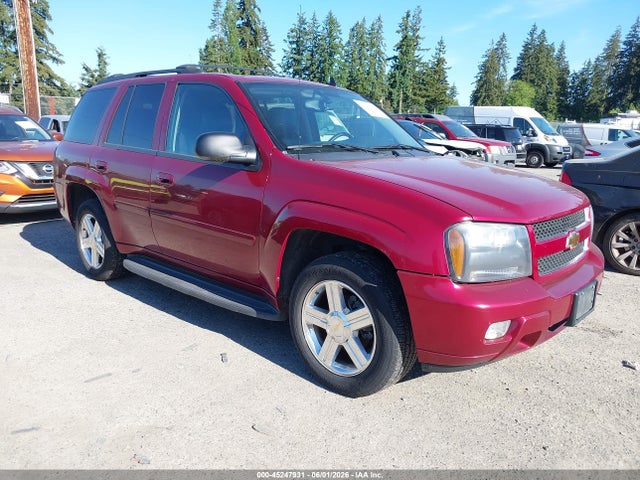 Salvage Chevrolet Trailblazer Image