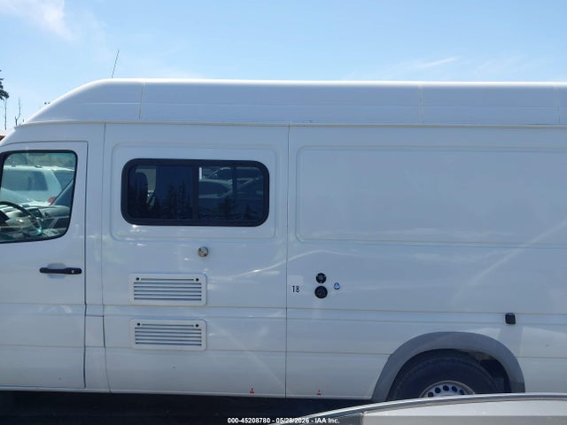 Dodge Sprinter Van 2500