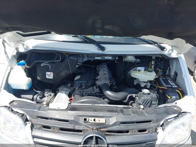 Dodge Sprinter Van 2500