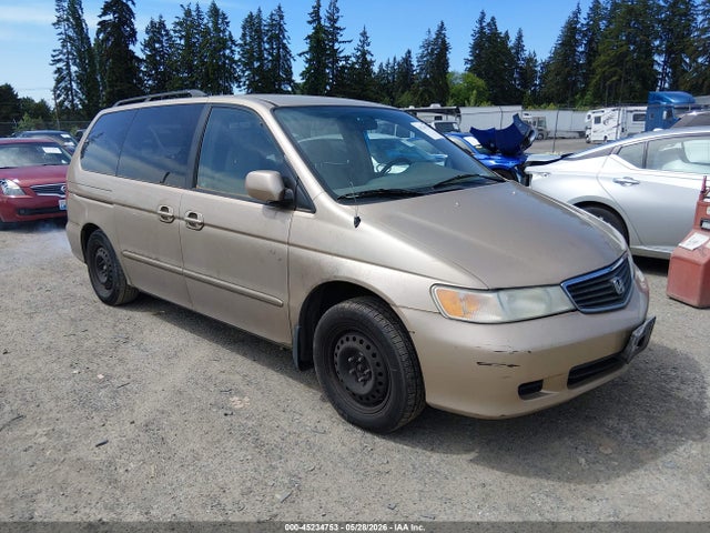 Salvage Honda Odyssey Image