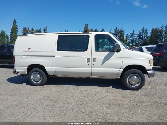 Ford Econoline E250 Van