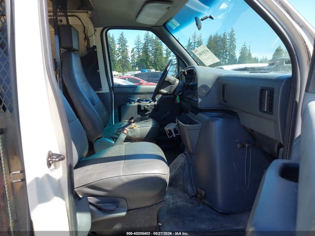 Ford Econoline E250 Van