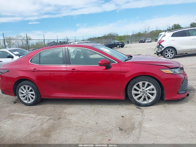 Toyota Camry Le