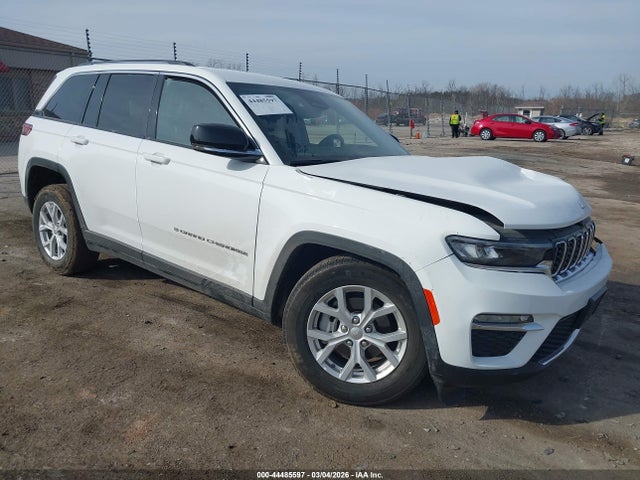 Salvage Jeep Grand Cherokee Image