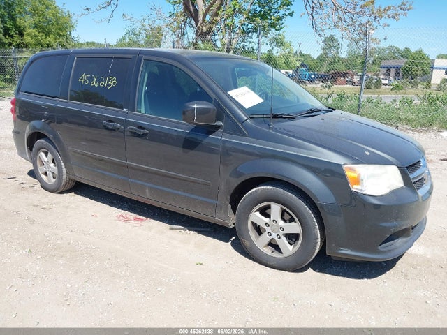 Salvage Dodge Grand Caravan Image