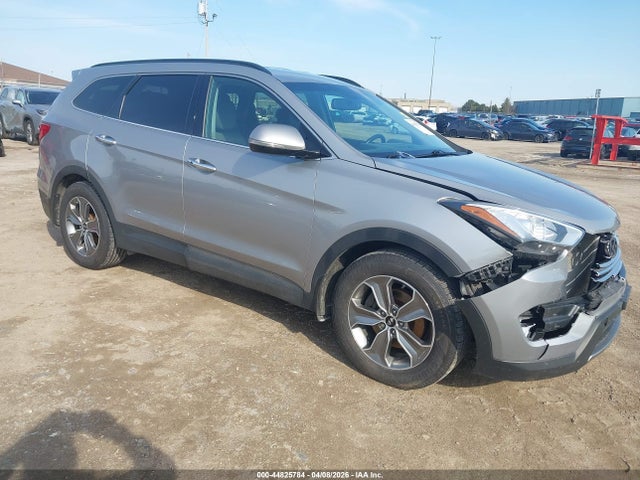 Salvage Hyundai SANTA FE Image