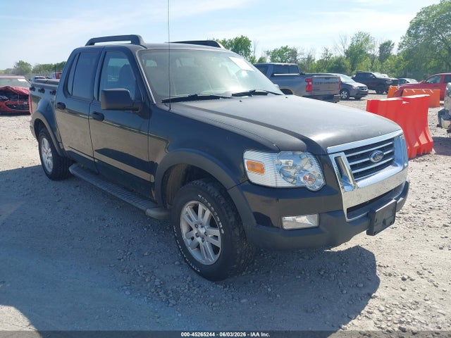 Salvage Ford Explorer Image